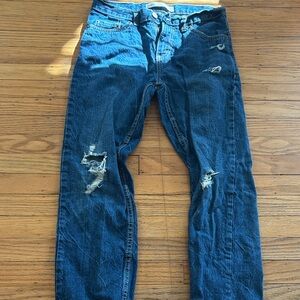 *Levi's Relaxed Fit Distressed Jeans - Dark Blue